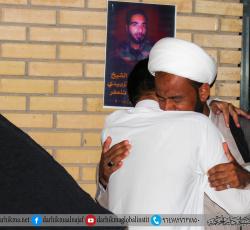 تعزية الطلبة لبعضهم البعض