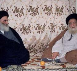 صورة تجمع بين السيد الخوئي (قدس سرة) والسيد السيستاني