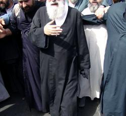 الشيخ التبريزي في مسيرة عزاء الزهراء (ع)