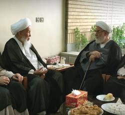 اية الله العظمى الشيخ الفياض والشيخ محمد الكلبایكانی والسيد رياض الحكيم نجل اية الله العظمى السيد محمد سعيد الحكيم.